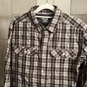 Mountain Hardwear Men’s button down. Size large.